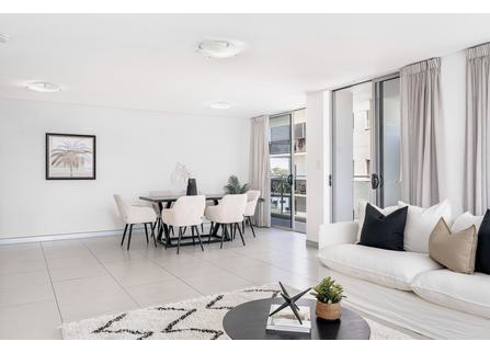 Modern two bedroom apartment available now - Bunton St, Scarborough QLD 4020