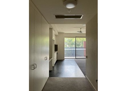 Security complex - Studio apartment - 31 Pyrmont Bridge Rd, Camperdown NSW 2050