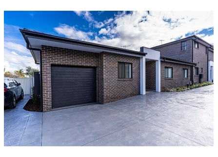 STYLISH COURTYARD TOWNHOUSE - Affordable Rental Housing - 3/28 Eldon St, Riverwood NSW 2210