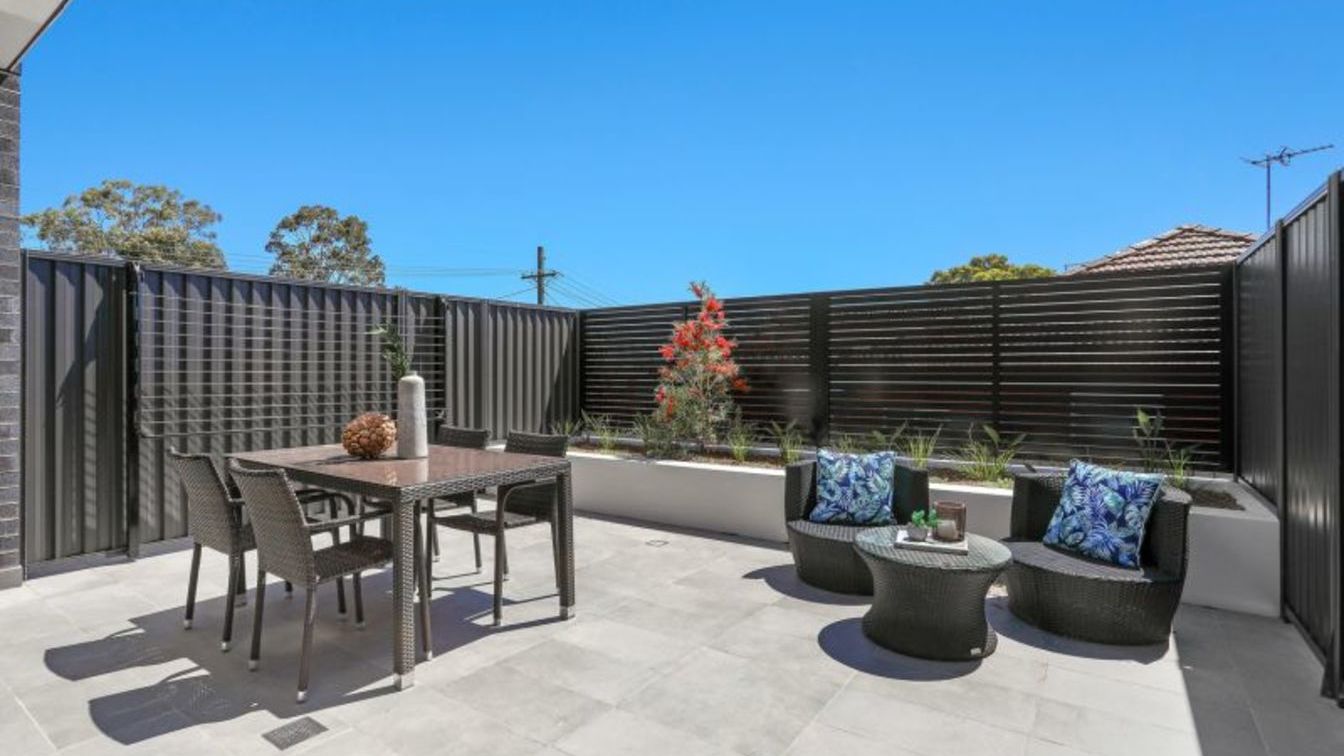 Modern Townhouse in Prime Location - Affordable Housing - 3/11 Rhonda Ave, Narwee NSW 2209 - 2