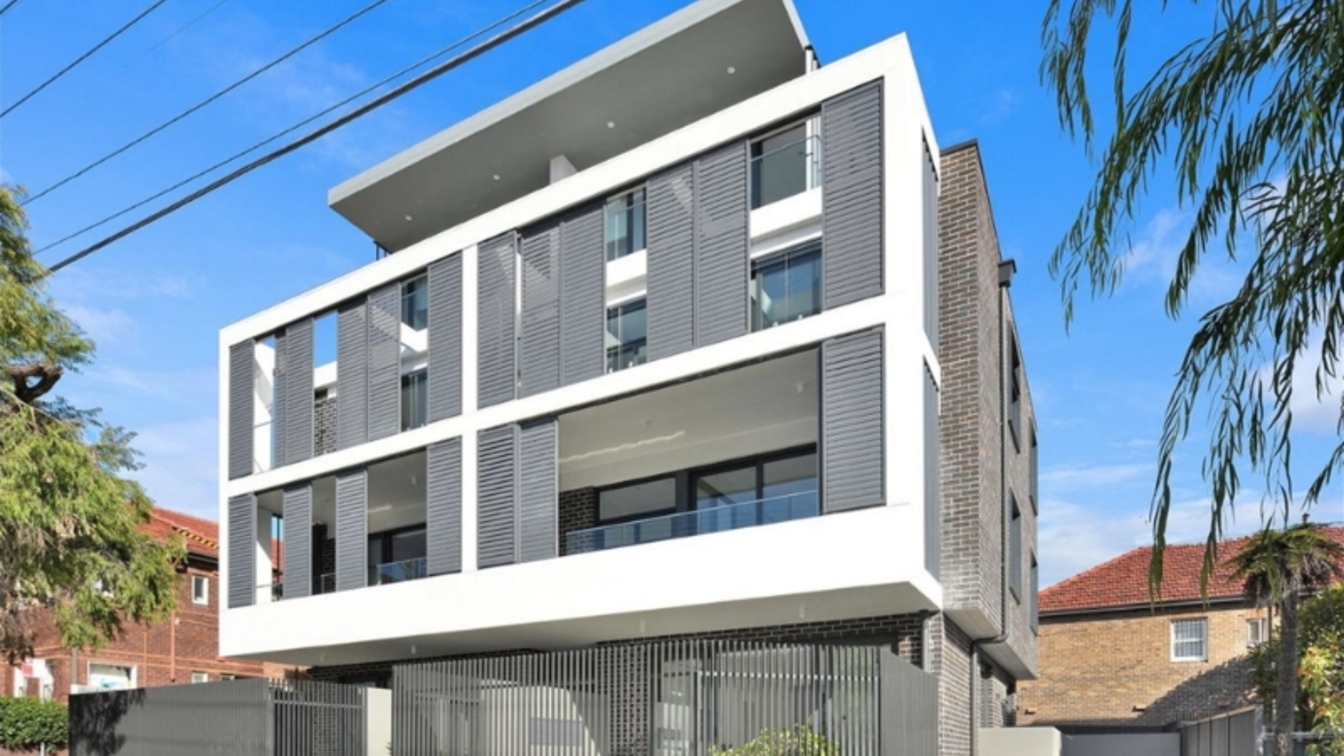 Hidden Gem Modern One Bedroom Apartment - Affordable Rental Housing - 4/17 Meeks St, Kingsford NSW 2032 - 1