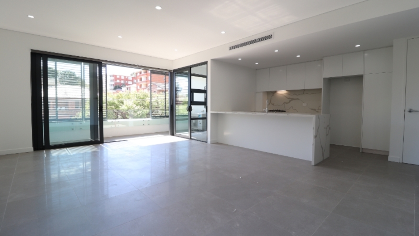 Hidden Gem Modern One Bedroom Apartment - Affordable Rental Housing - 4/17 Meeks St, Kingsford NSW 2032 - 3