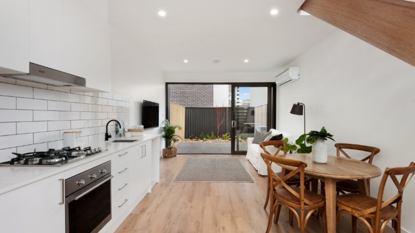 Elevated Outlook in Small complex - 5/10 Durbar Ave, Kirrawee NSW 2232 - 1